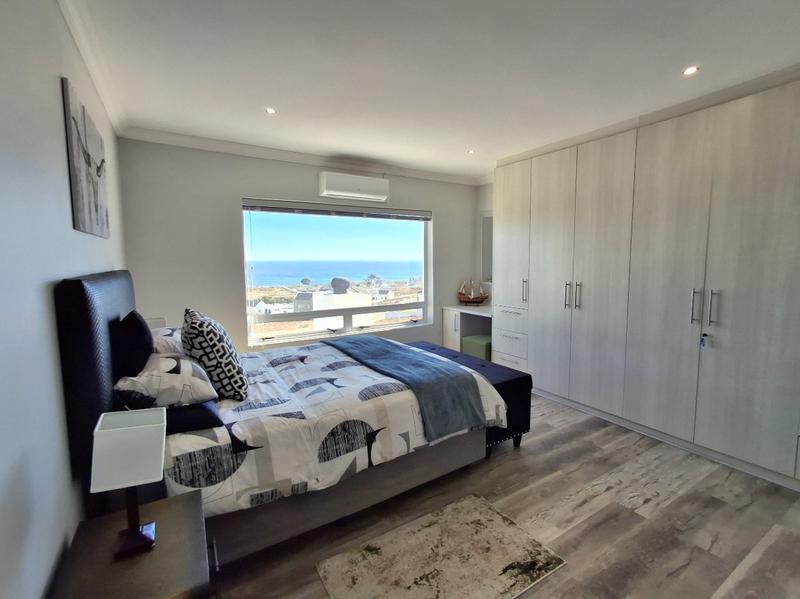 4 Bedroom Property for Sale in Da Gama Bay Western Cape